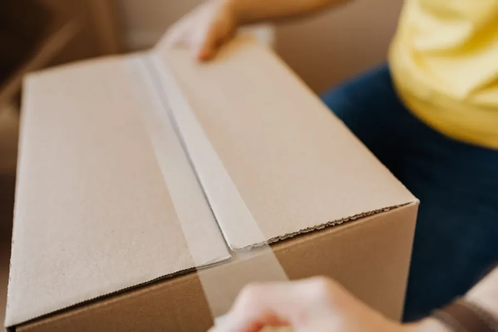 Qué caja usar para enviar a Argentina desde Perú: tamaños y peso que se cobra