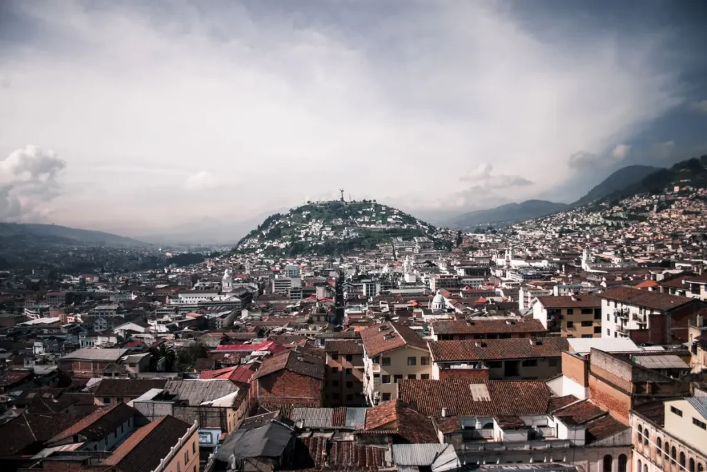 Enviar a Ecuador desde Perú en fechas clave: Navidad, Día de la Madre y vuelta a clases